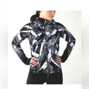 LULULEMON Scuba hoodie Black and White Patterned Zip-Up Jacket